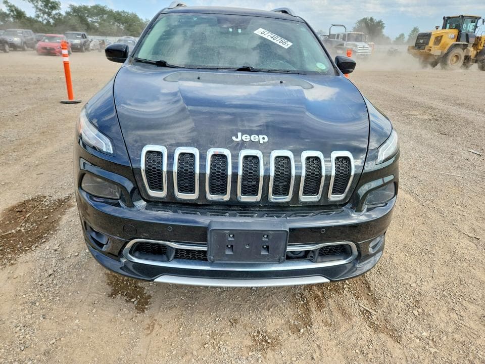 2018 JEEP CHEROKEE OVERLAND 5