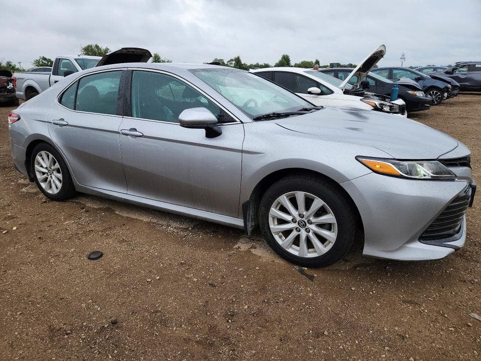 2020 TOYOTA CAMRY LE 4