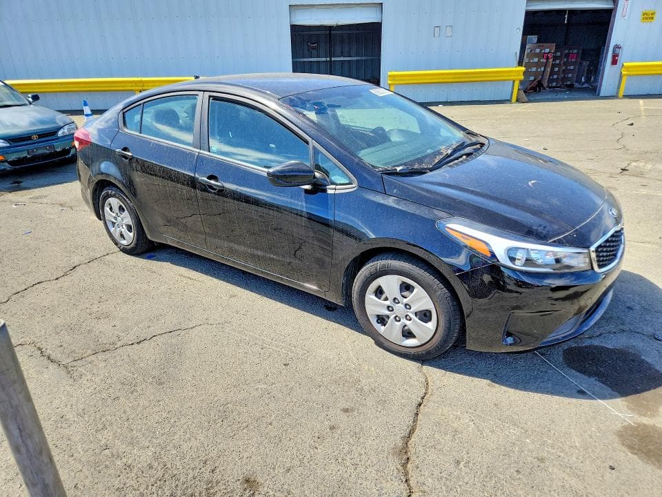2017 KIA FORTE LX 4