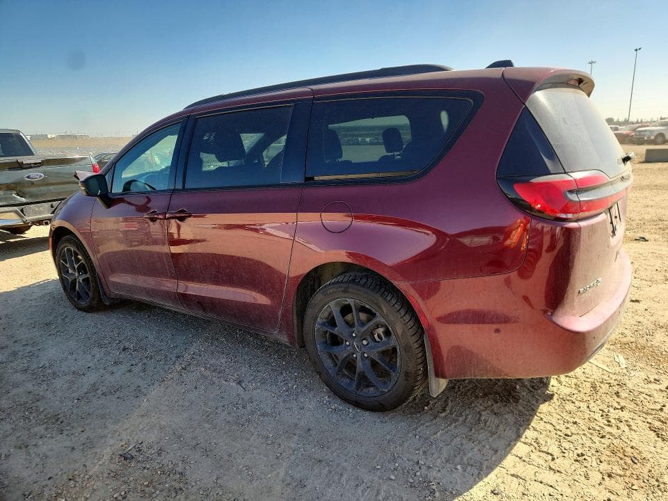 2023 CHRYSLER PACIFICA TOURING L 2