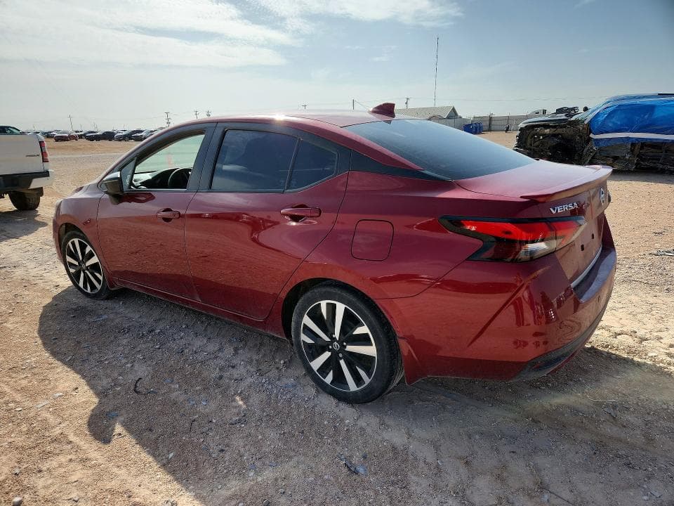 2022 NISSAN VERSA SR 2