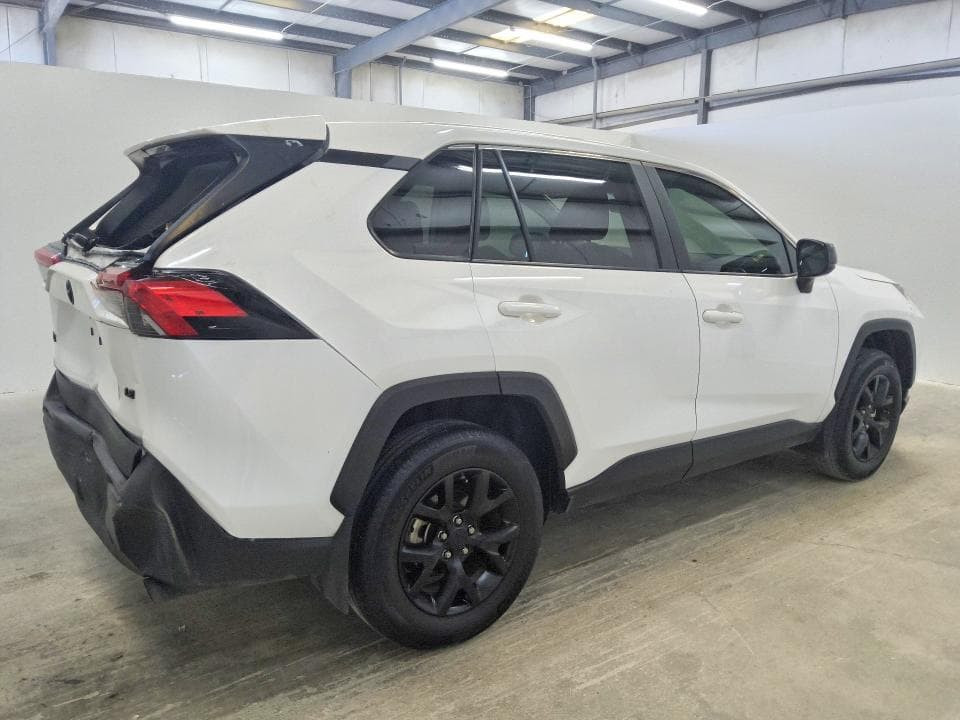 2025 TOYOTA RAV4 LE 3