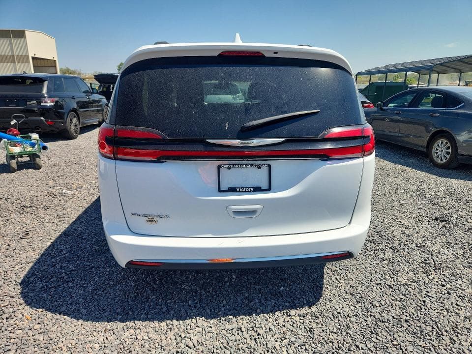 2022 CHRYSLER PACIFICA TOURING L 6