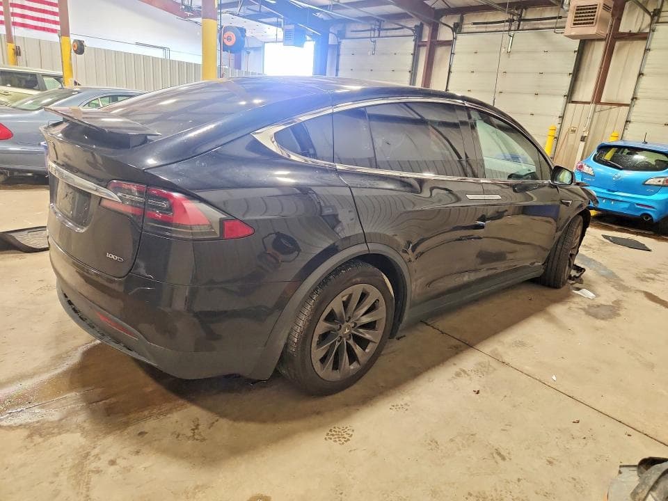 2017 TESLA MODEL X 3