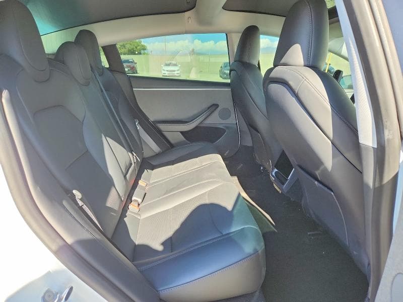 2025 TESLA MODEL 3 10