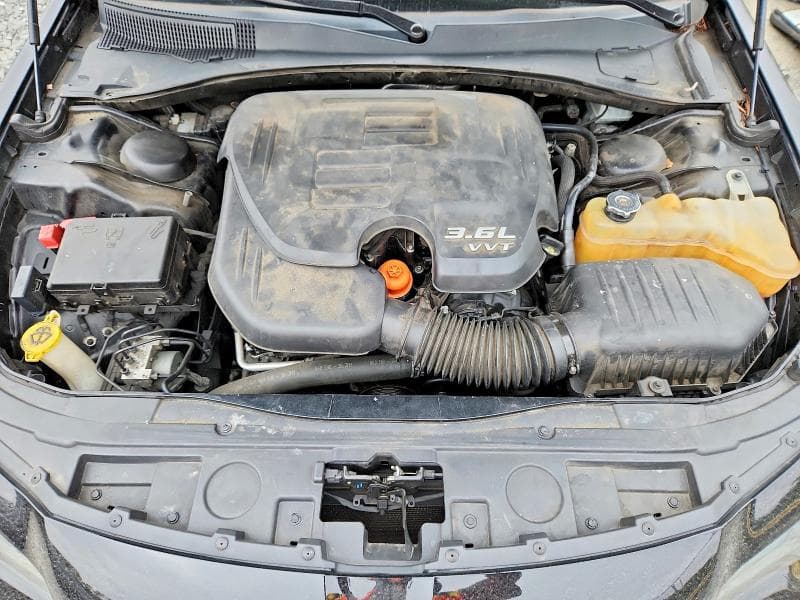 2019 CHRYSLER 300 S 11
