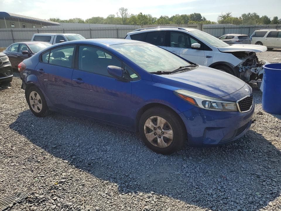2017 KIA FORTE LX 4