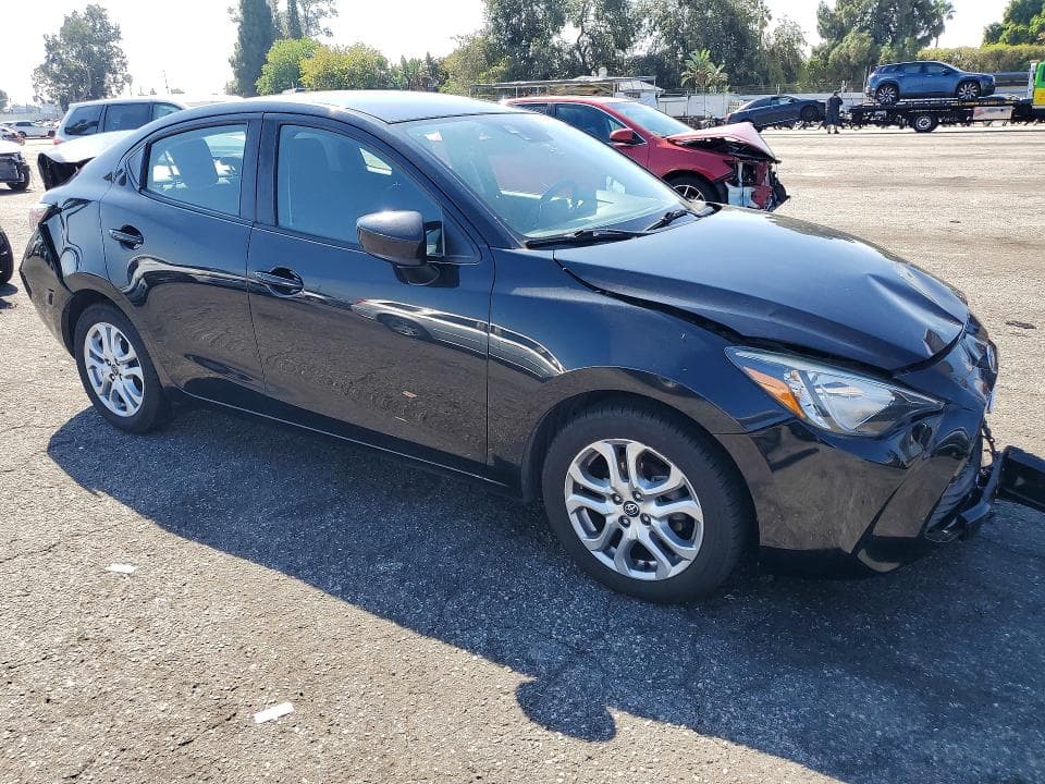2018 TOYOTA YARIS IA BASE 4