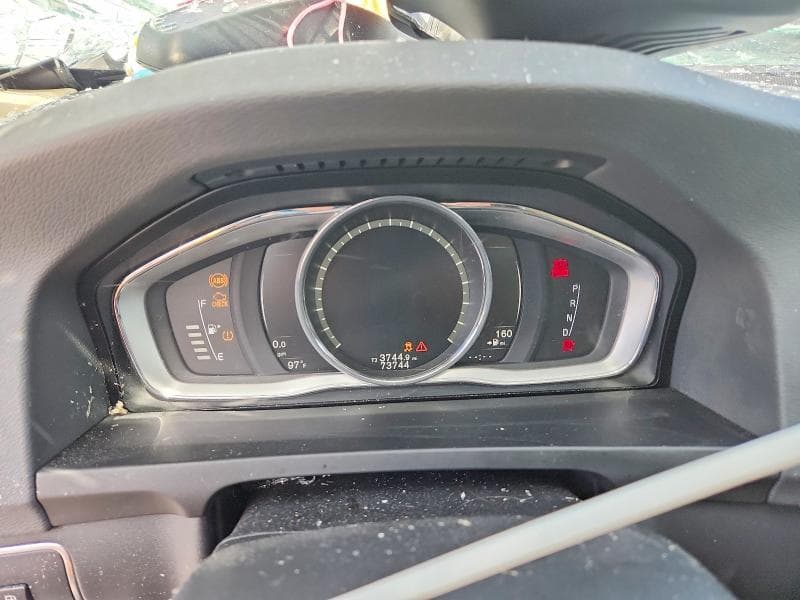 2018 VOLVO S60 PREMIER 9