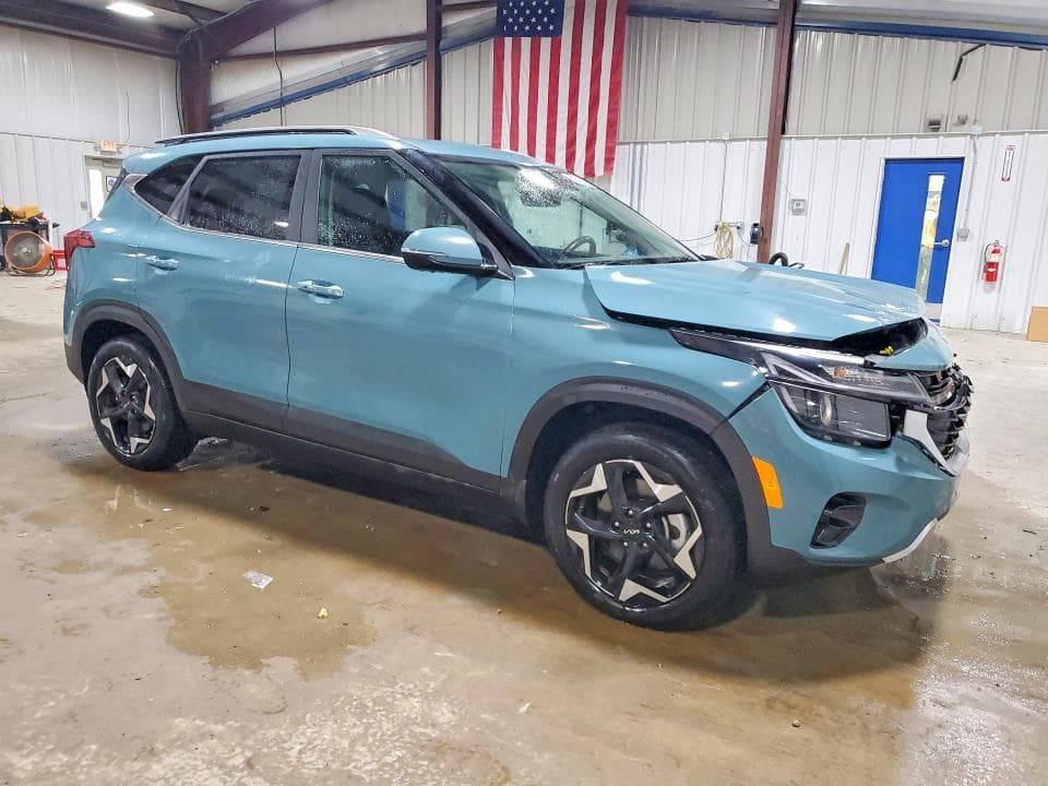 2025 KIA SELTOS EX 4