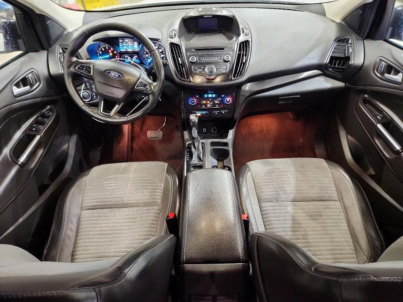 2017 FORD ESCAPE SE 8