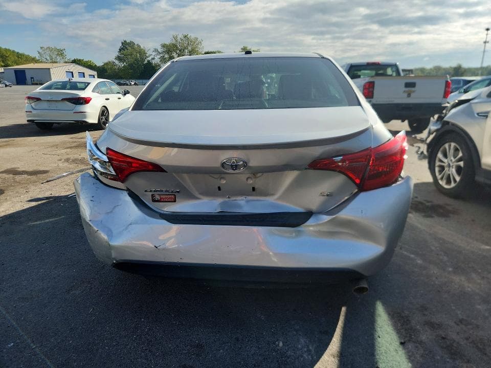 2018 TOYOTA COROLLA SE 6