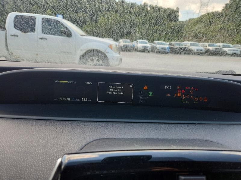 2019 TOYOTA PRIUS LE 9