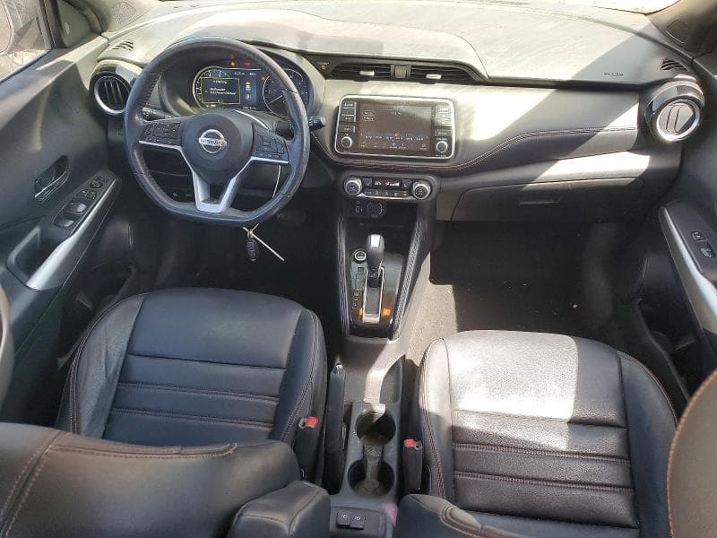 2019 NISSAN KICKS SR 8