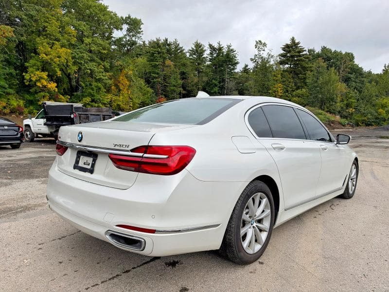 2019 BMW 740 XI 4