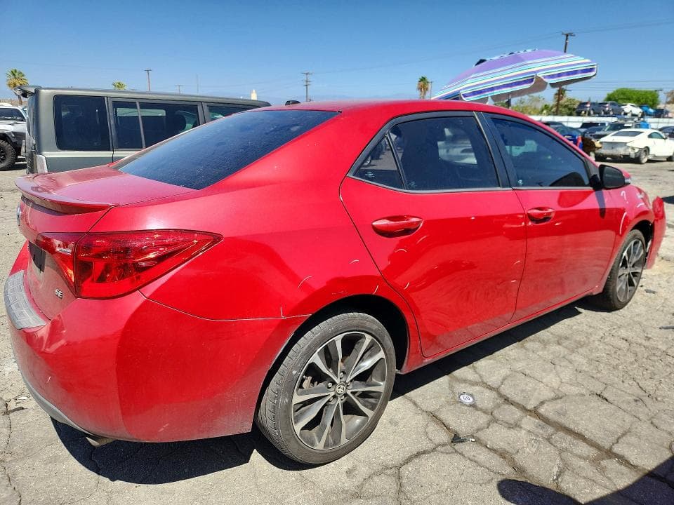 2017 TOYOTA COROLLA SE 3