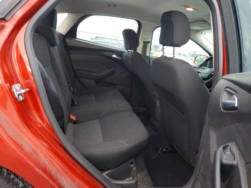 2018 FORD FOCUS SE 10