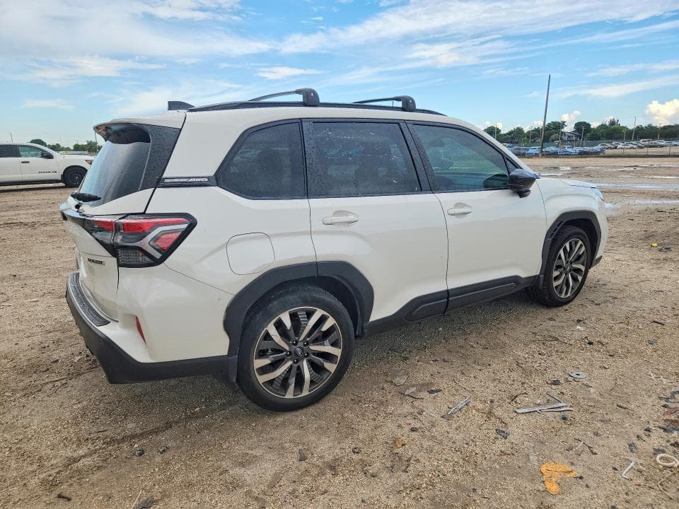 2025 SUBARU FORESTER TOURING 3