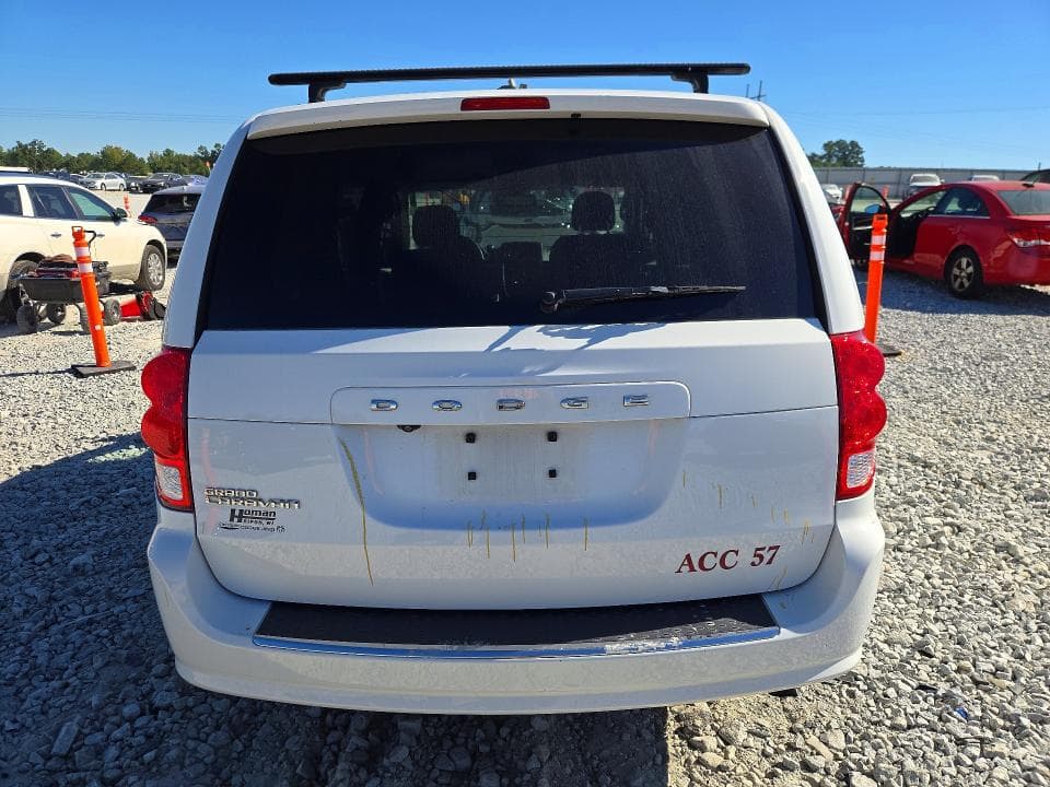 2020 DODGE GRAND CARAVAN SE 6