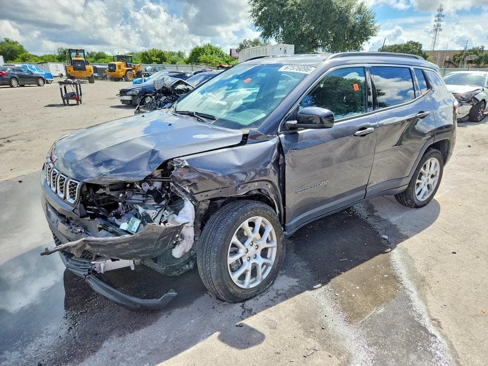 2024 JEEP COMPASS LATITUDE LUX - 1