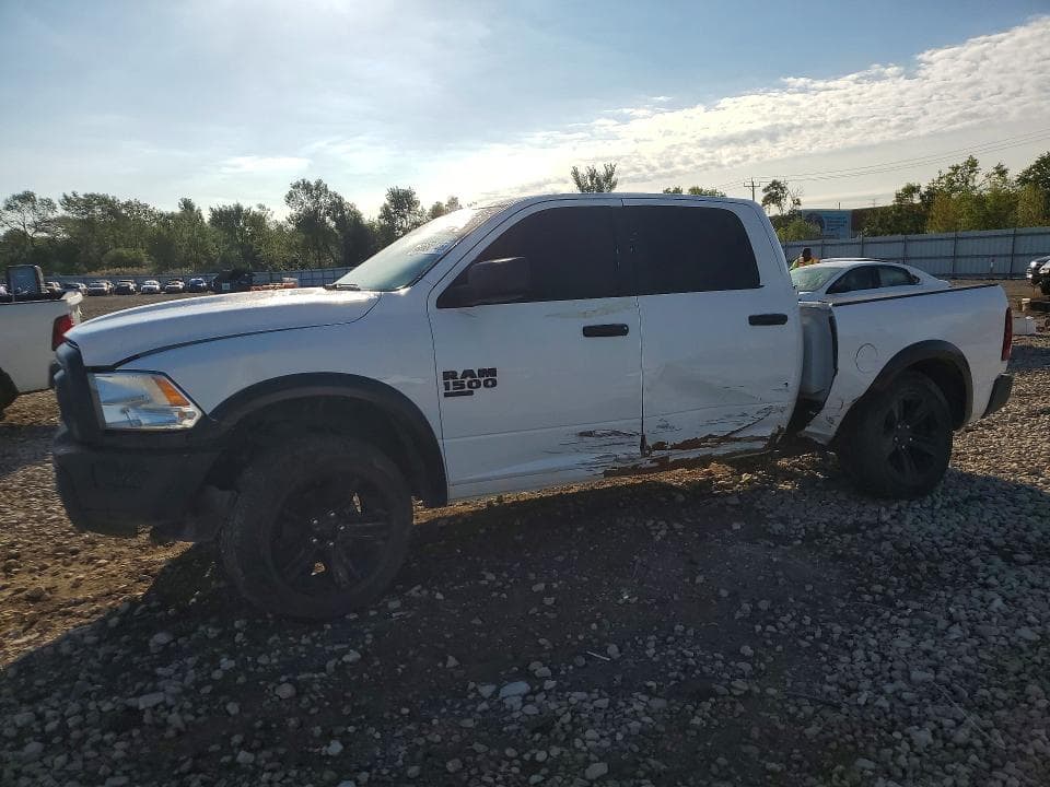 2024 RAM 1500 CLASSIC SLT - 1