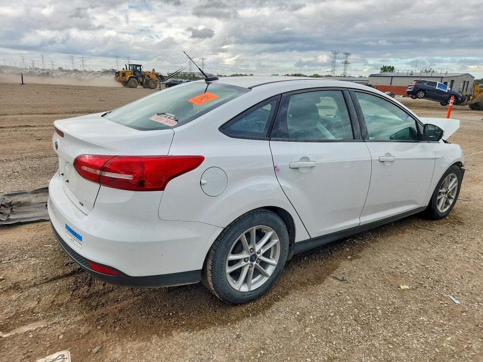 2017 FORD FOCUS SE 3