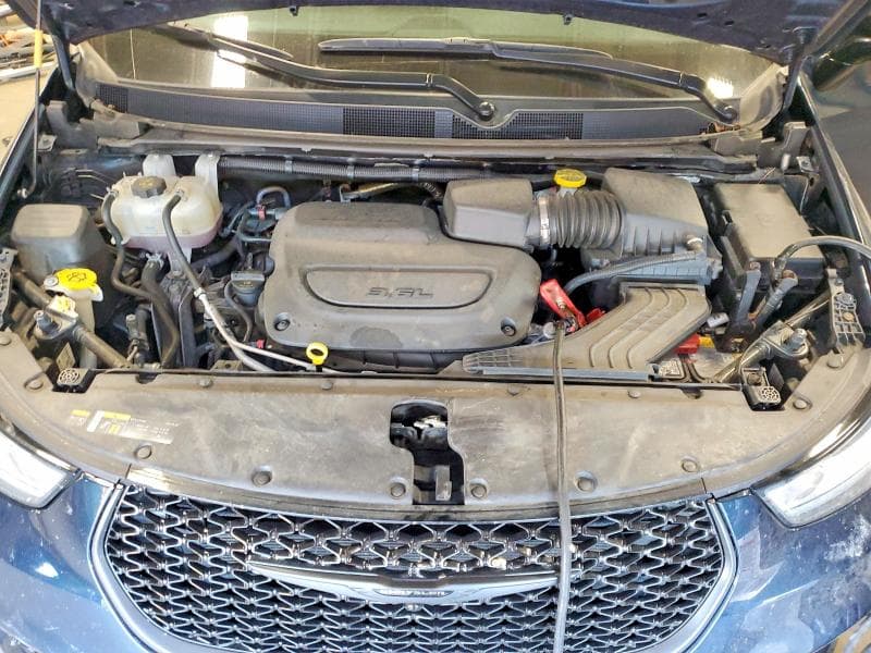 2025 CHRYSLER PACIFICA LIMITED 12
