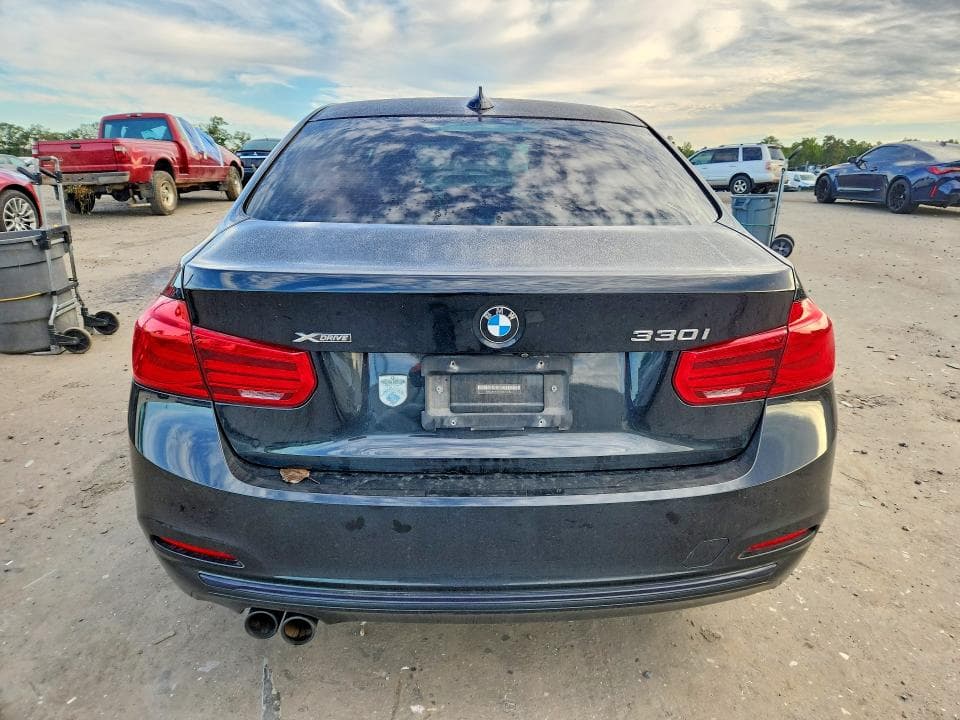 2018 BMW 330 XI 6