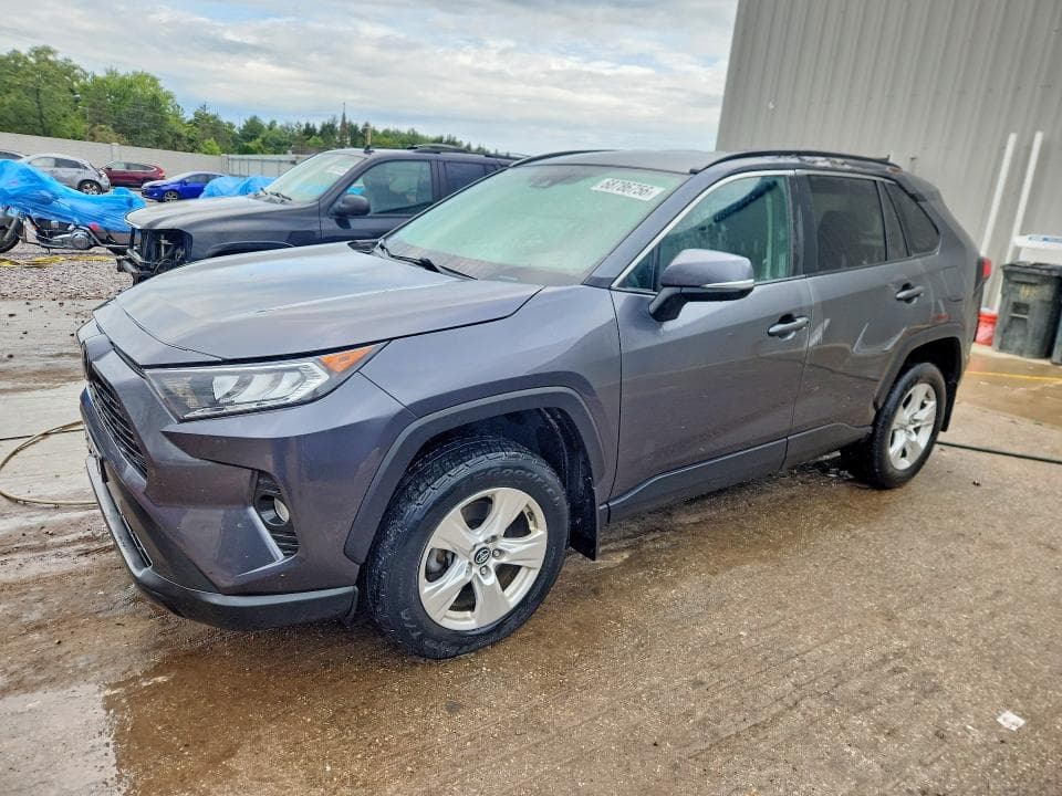 2020 TOYOTA RAV4 XLE - 1