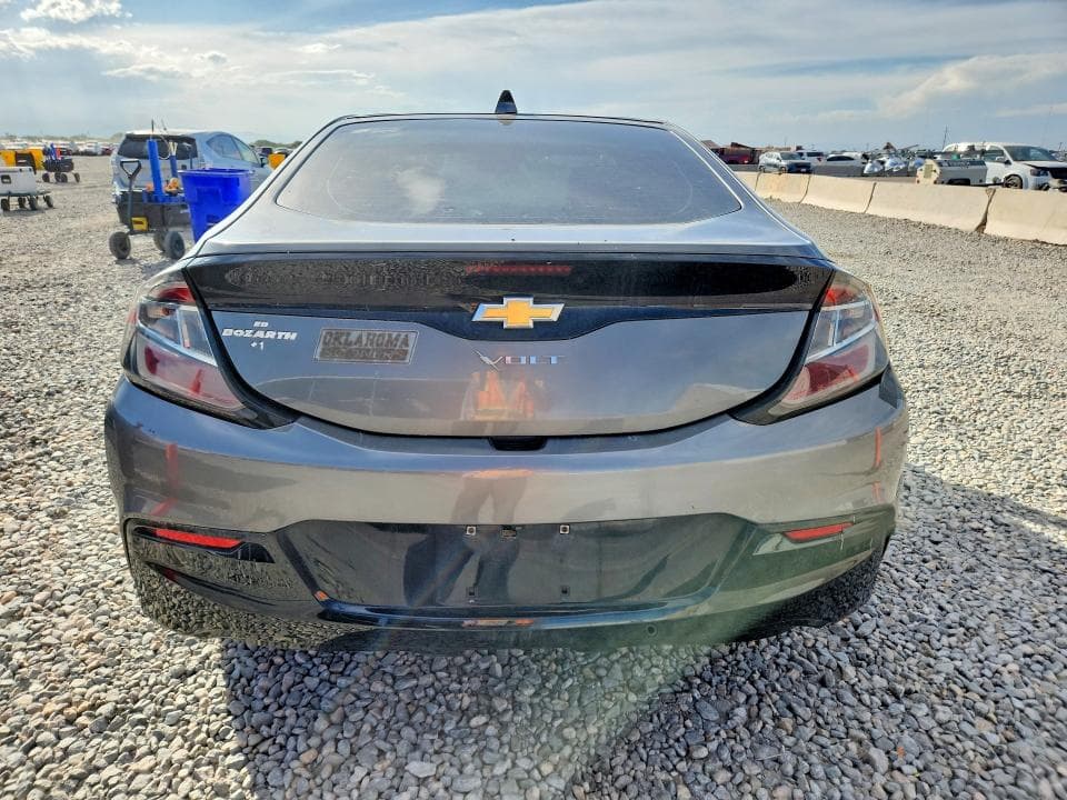 2017 CHEVROLET VOLT LT 6