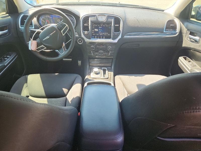 2022 CHRYSLER 300 TOURING 8