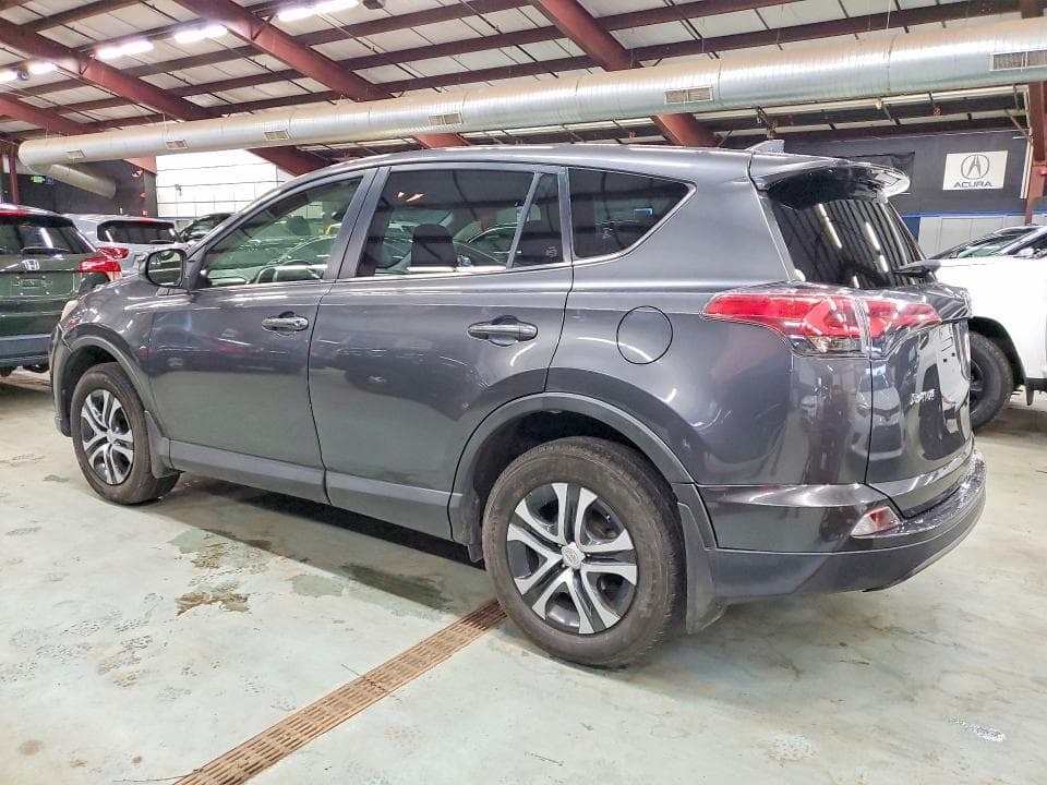 2018 TOYOTA RAV4 LE 2