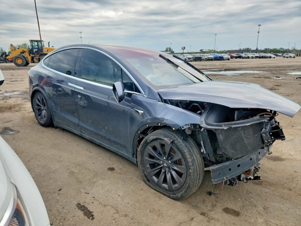2018 TESLA MODEL X 4