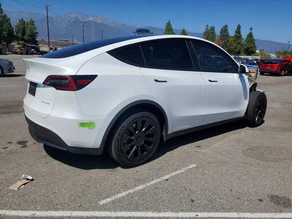 2023 TESLA MODEL Y 3