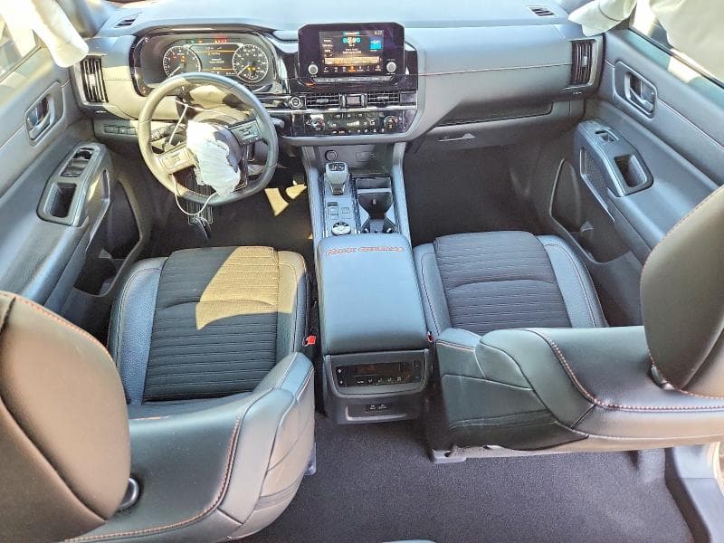 2023 NISSAN PATHFINDER SV 8