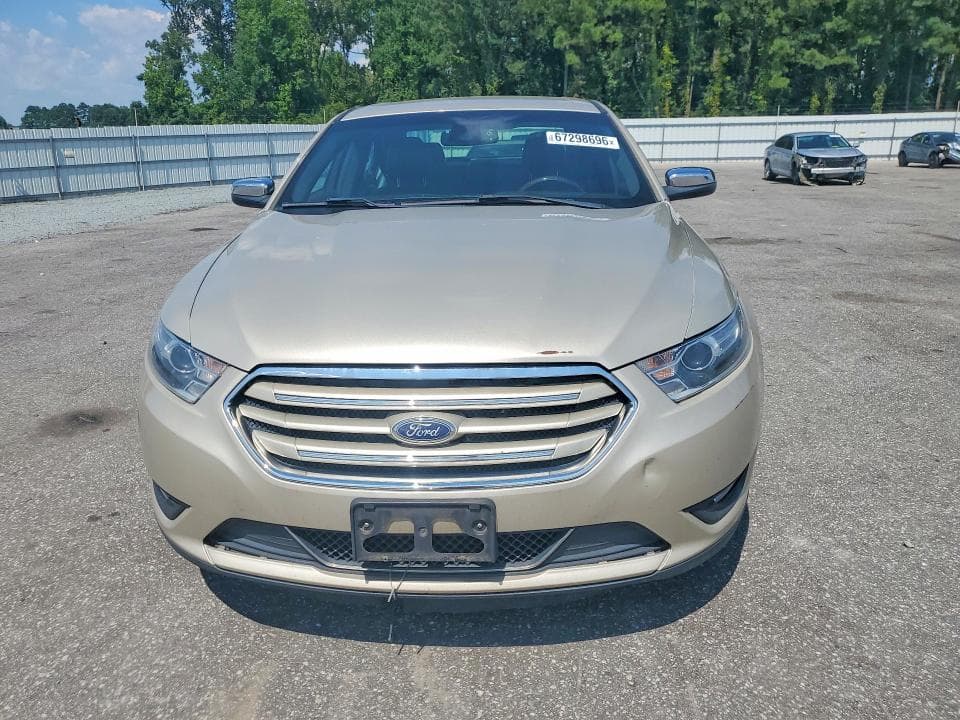2018 FORD TAURUS LIMITED 5