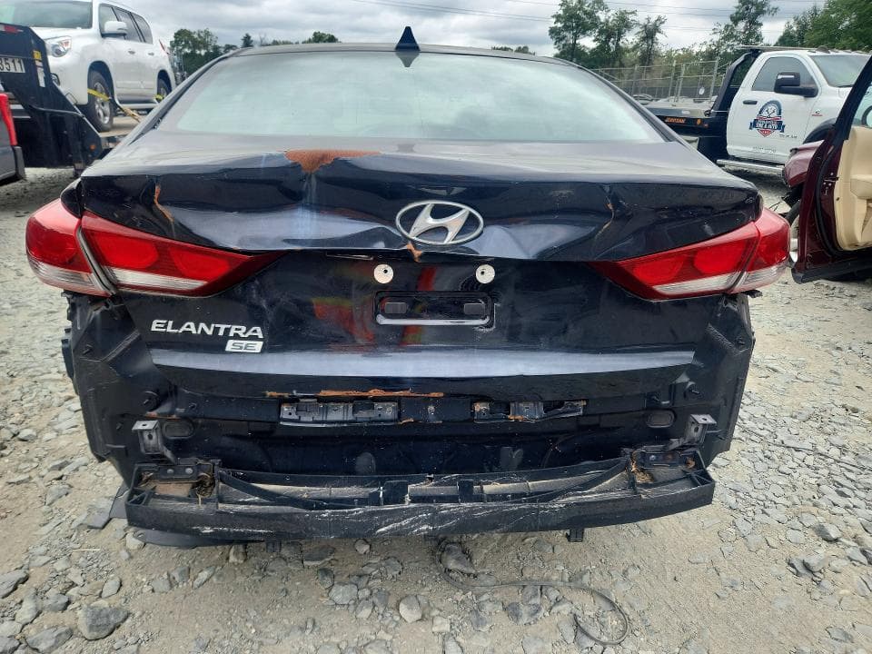 2017 HYUNDAI ELANTRA SE 6