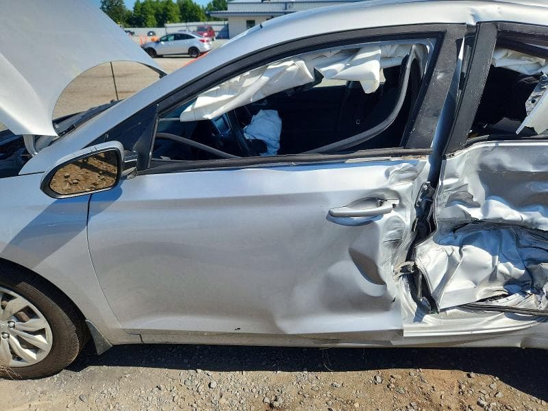 2018 HYUNDAI ACCENT SE 7