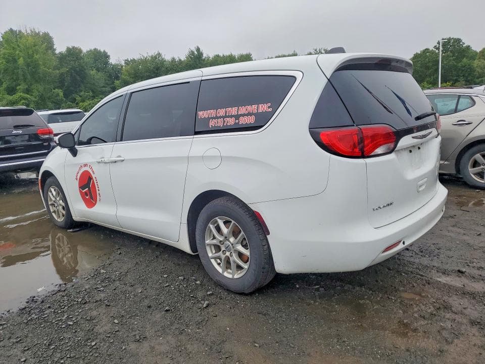 2021 CHRYSLER VOYAGER LX 2