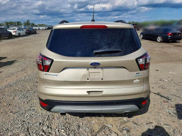2017 FORD ESCAPE SE 6