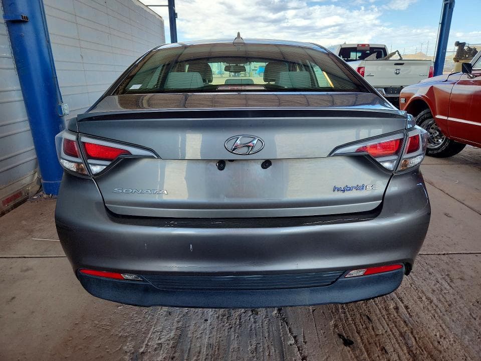 2017 HYUNDAI SONATA HYBRID SE 6