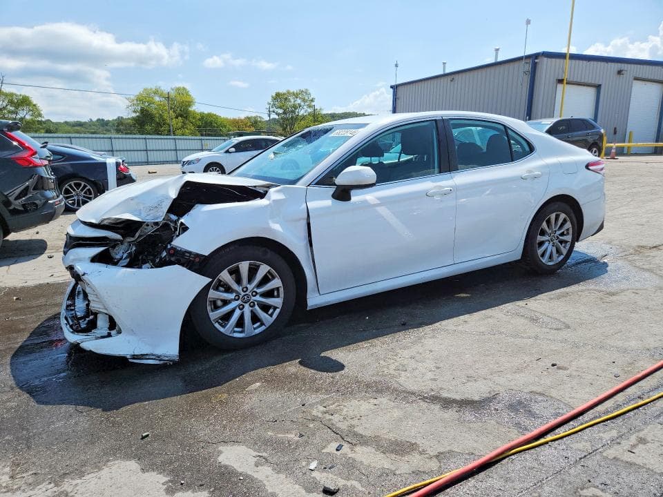 2019 TOYOTA CAMRY LE