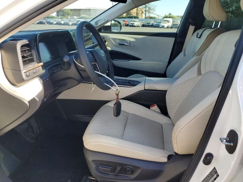 2023 TOYOTA CROWN LIMITED 7