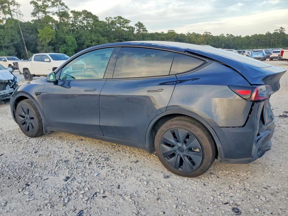 2025 TESLA MODEL Y 2