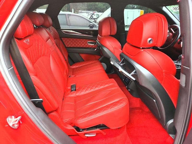 2018 BENTLEY BENTAYGA 11
