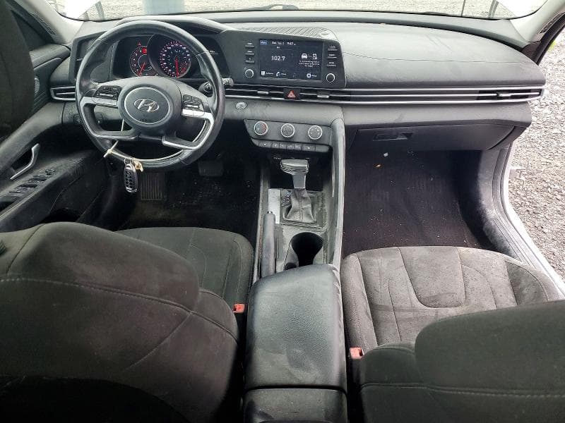2021 HYUNDAI ELANTRA 8