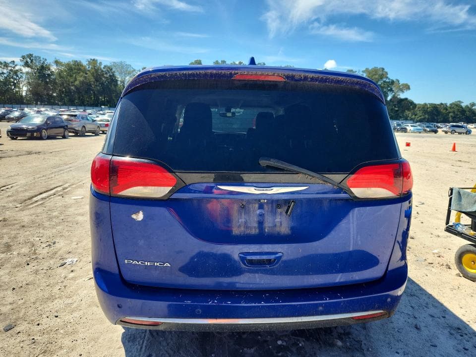 2020 CHRYSLER PACIFICA TOURING L 6