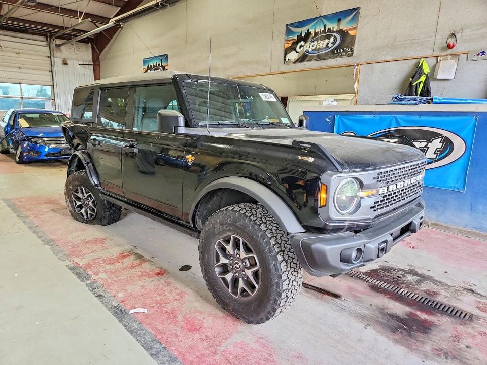2023 FORD BRONCO BASE 4
