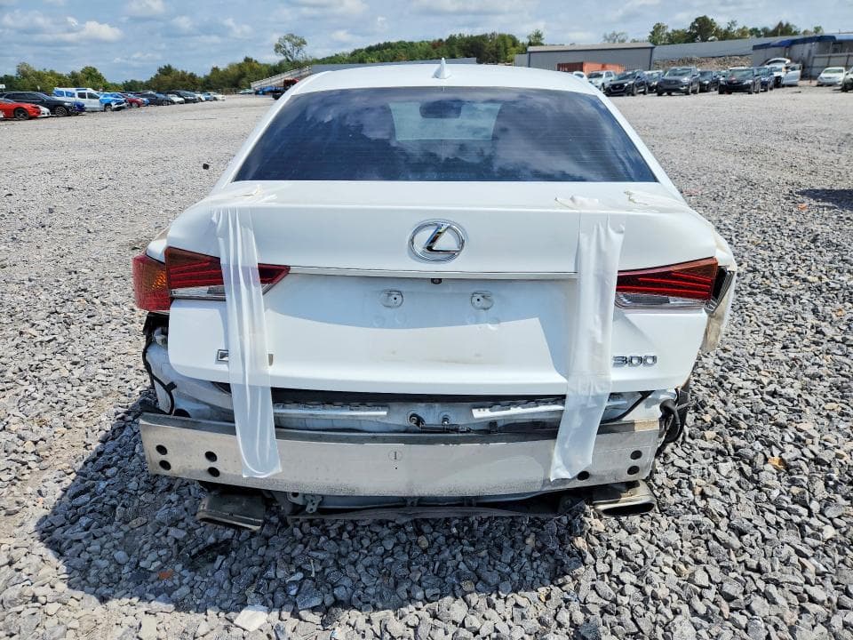 2018 LEXUS IS 300 6
