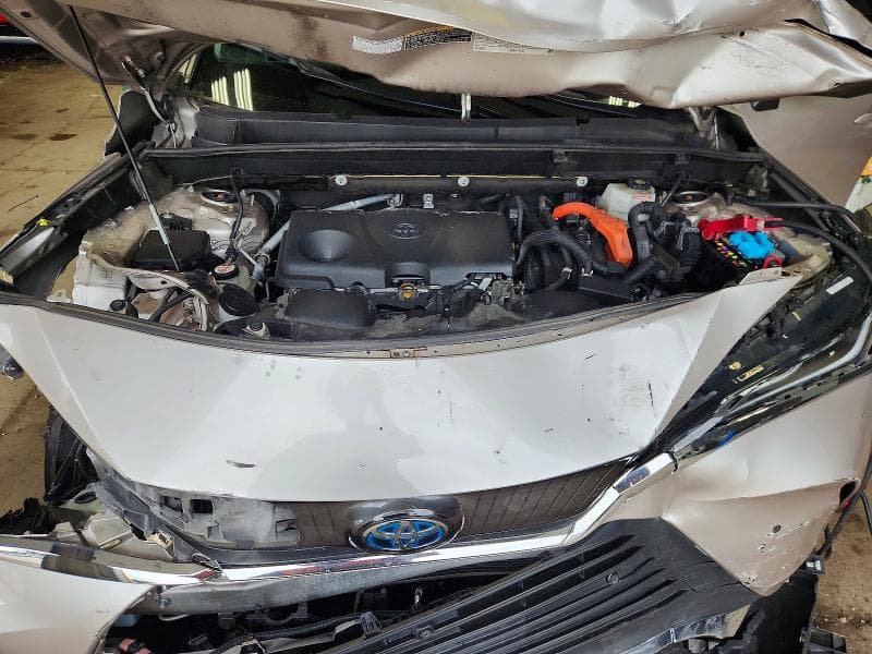 2022 TOYOTA VENZA LIMITED 12